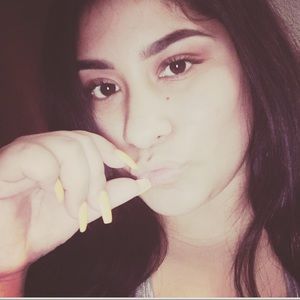 Meet your Posher, Victoria